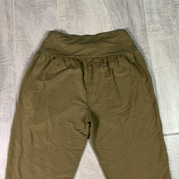 🟣🟣🟣 Garnett Hill Women's Size Small Green Perfect Travel Relaxed Fit Pants - Picture 7 of 8